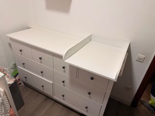 Cómoda IKEA HEMNES 8 cajones blanca