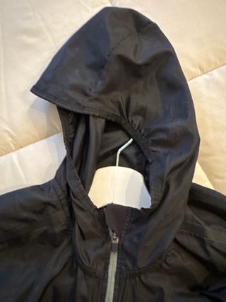 Cortavientos y chubasquero Prozis negro