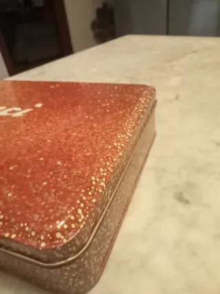 Scatola di latta Baci Gusto Amaretto