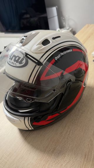 Casco Arai Drudi Performance Modelo RX7V