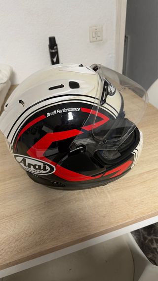 Casco Arai Drudi Performance Modelo RX7V