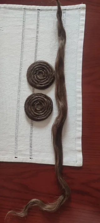 Pelo Fallera Marrón. Hay 8 mallas iguales. Natural