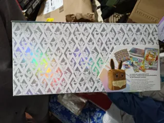 Pokémon Evoluciones Prismáticas Superpremium