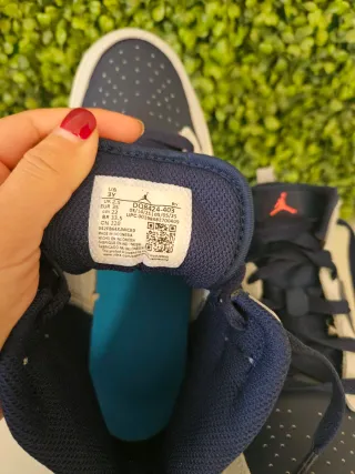 Zapatillas Jordan Niño Azul y Blanco