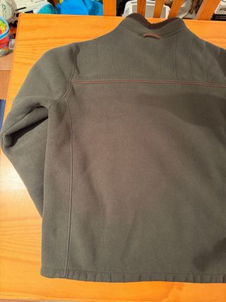 Forro polar Aigle verde oliva