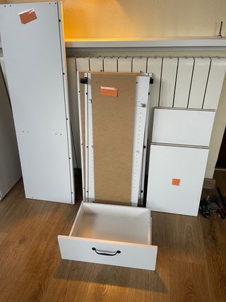 Guardaroba IKEA SKRUVBY Bianco e Legno