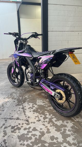 Rieju MRT 50 Supermotard Morado