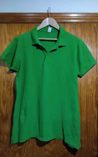 Bermudas CRZ y polo Roly 2x6€