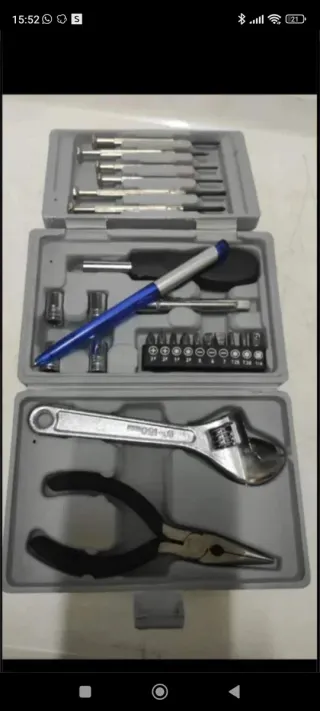 Caja de herramientas plegable