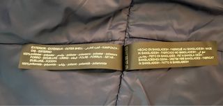 Anorak azul marino con capucha