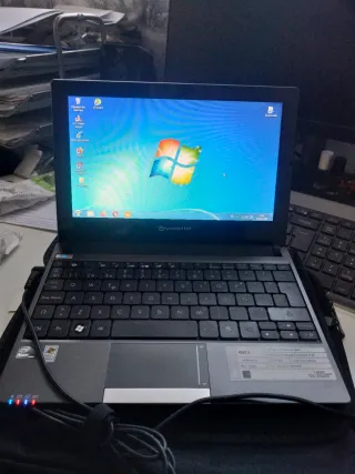 Portátil dots 10 Intel Atom N450 1GB RAM 160GB HDD