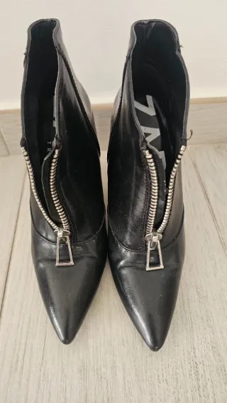 Botines Zara Tacón Punta Cremallera