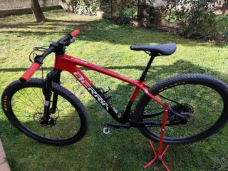 Bicicleta Berria Bravo Carbono 29 Talla (S)