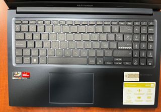 ASUS Vivobook 15 Ryzen 7 5825U 16GB RAM 512GB SSD