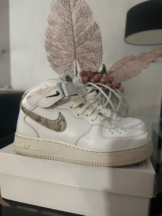 Zapatillas Nike Air Force 1 Mid Beige