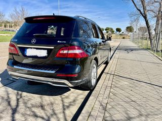 Mercedes-Benz ML350