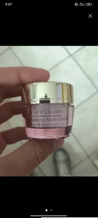 Estee Lauder Resilience Multi-Effect Crema (4)