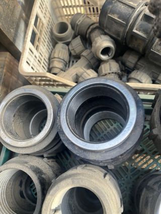 Conexiones para riego y tubería