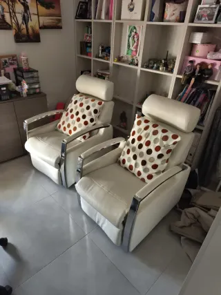 Conjunto 2 Sillones Relax Cuero Blanco/beige.
