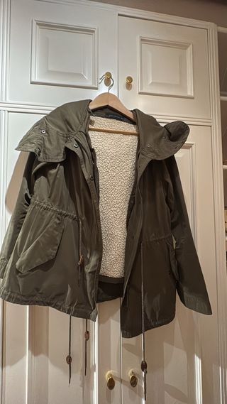 Chaqueta verde con forro sherpa