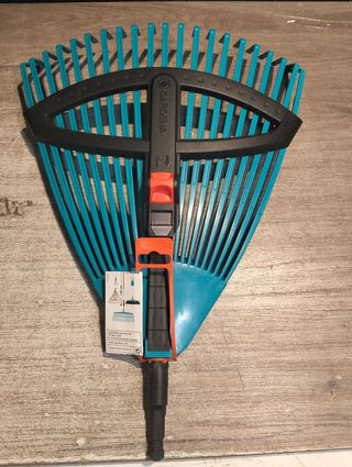 GARDENA Escoba de plástico graduable Combisystem