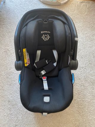 Uppababy Mesa i-Size + Base Isofix