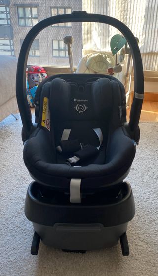 Uppababy Mesa i-Size + Base Isofix