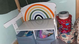 Banco escritorio infantil arcoíris