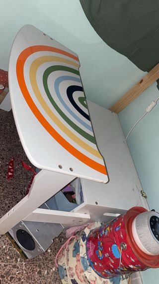 Banco escritorio infantil arcoíris