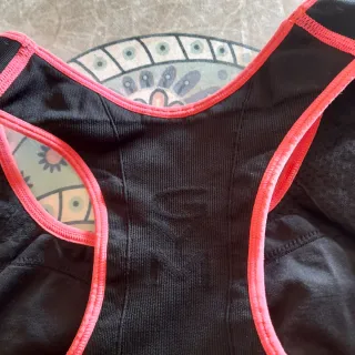 Top Tecnico deportivo Crivit talla L o 40-42.