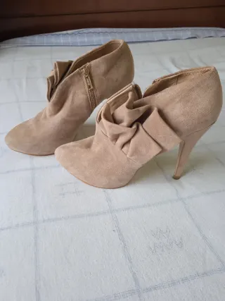 Botines Zara Talla 38 Beige