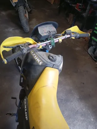 Suzuki DR Big 50 Enduro,sin documentación,