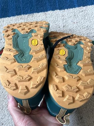 Zapatillas New Balance Hierro V9 Talla 44.5