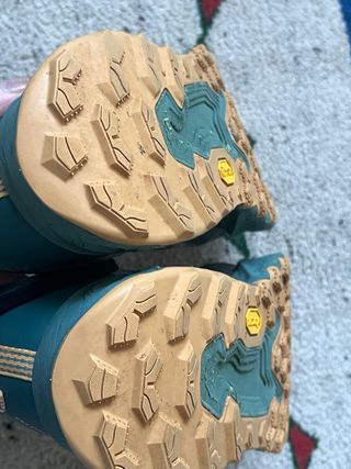 Zapatillas New Balance Hierro V9 Talla 44.5