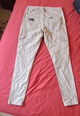 Pantalón cargo Lois beige mujer