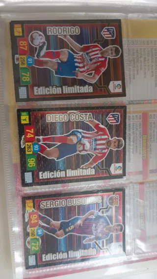 Álbum Adrenalyn 2018/19 + 300 cromos sin repertir