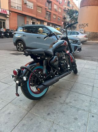 Royal Enfield Classic 350 Goan Red