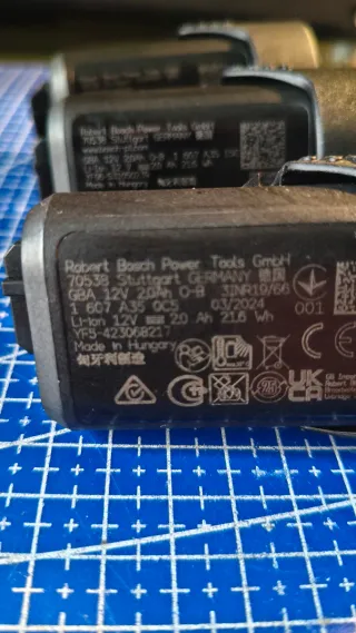 3 Baterías Bosch GBA 12V 2ah