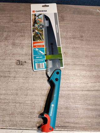 Sierra 300 PP combisystem de GARDENA: sierra para ramas