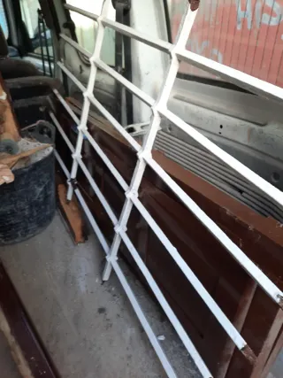 Reja antigua de hierro forjado