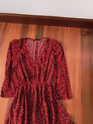 Vestido Zara Rojo Estampado Negro