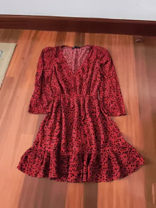 Vestido Zara Rojo Estampado Negro