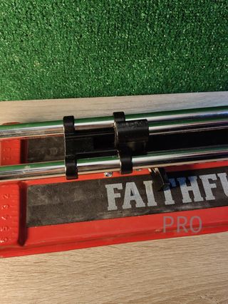 Cortadora de Azulejos 300 mm Faithfull