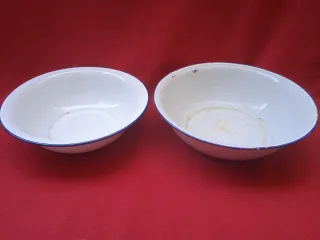 Brocca stile liberty ferro smaltato e bacinelle