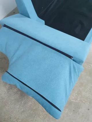 Sofá azul de tela 3 plazas