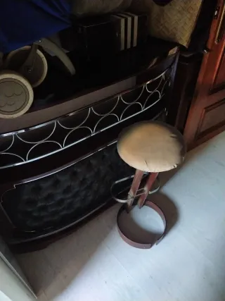Barra de bar con taburete