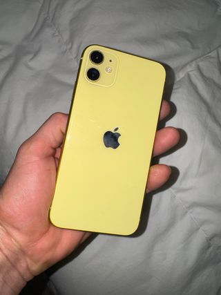 iPhone 11 Giallo