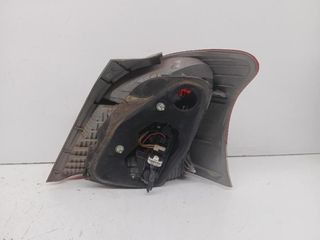 E412667 piloto trasero derecho toyota yaris 219474