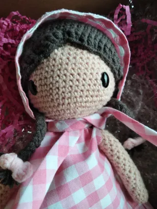 Muñeca ganchillo 23cm hecha a mano