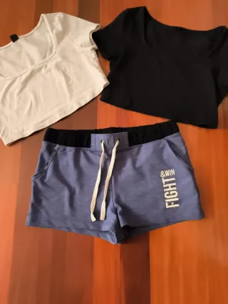 Conjunto 2 Camisetas y Pantalón Corto